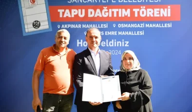 Sancaktepe Belediyesi, 49 vatandaşa tapularını dağıttı